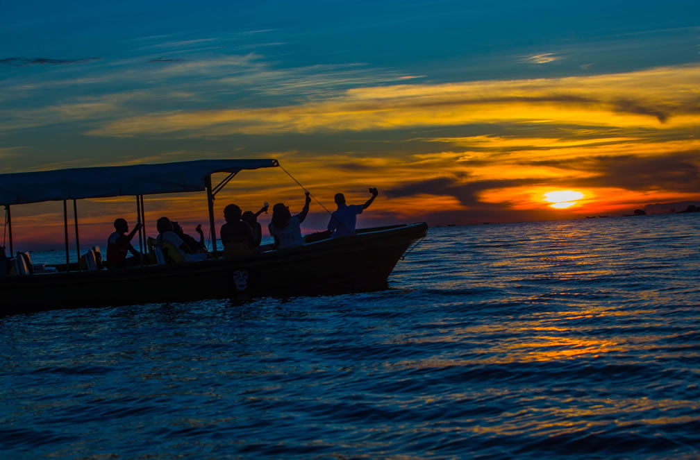 Sunset cruise in Uganda